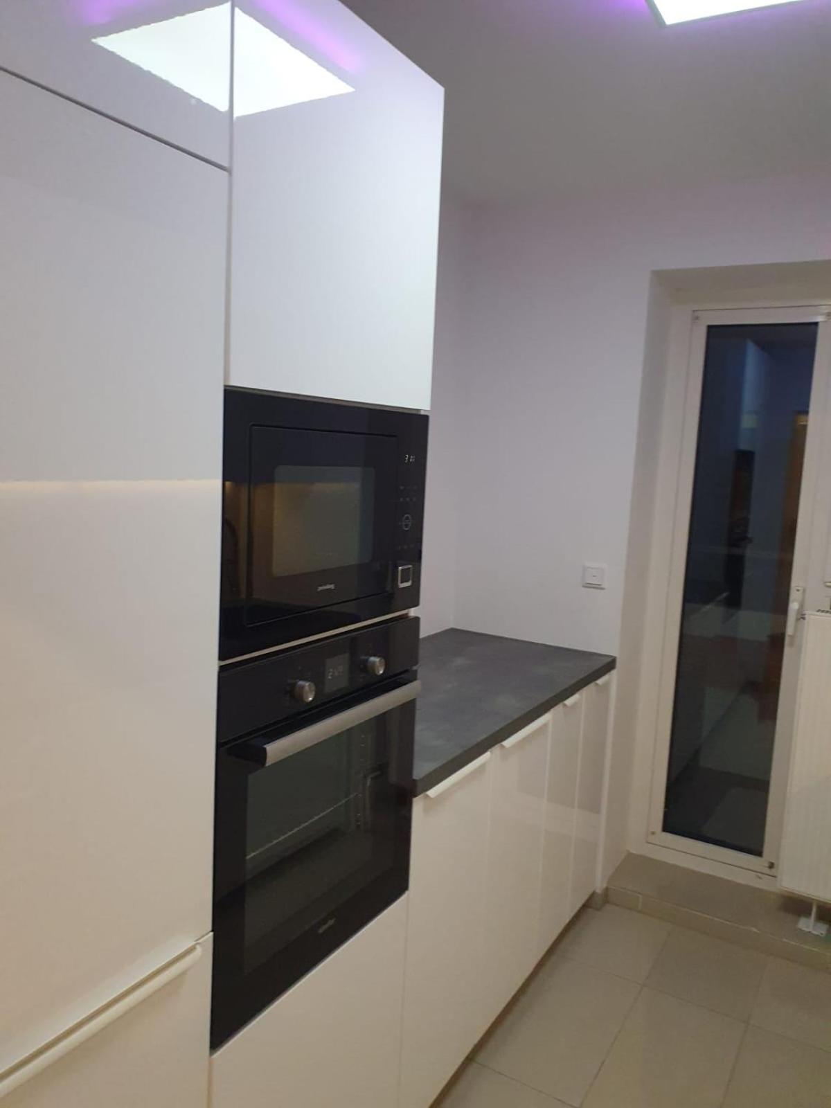 Moebeliertes Wohnen Auf Zeit Am Yachthafen Apartment Bremerhaven Luaran gambar