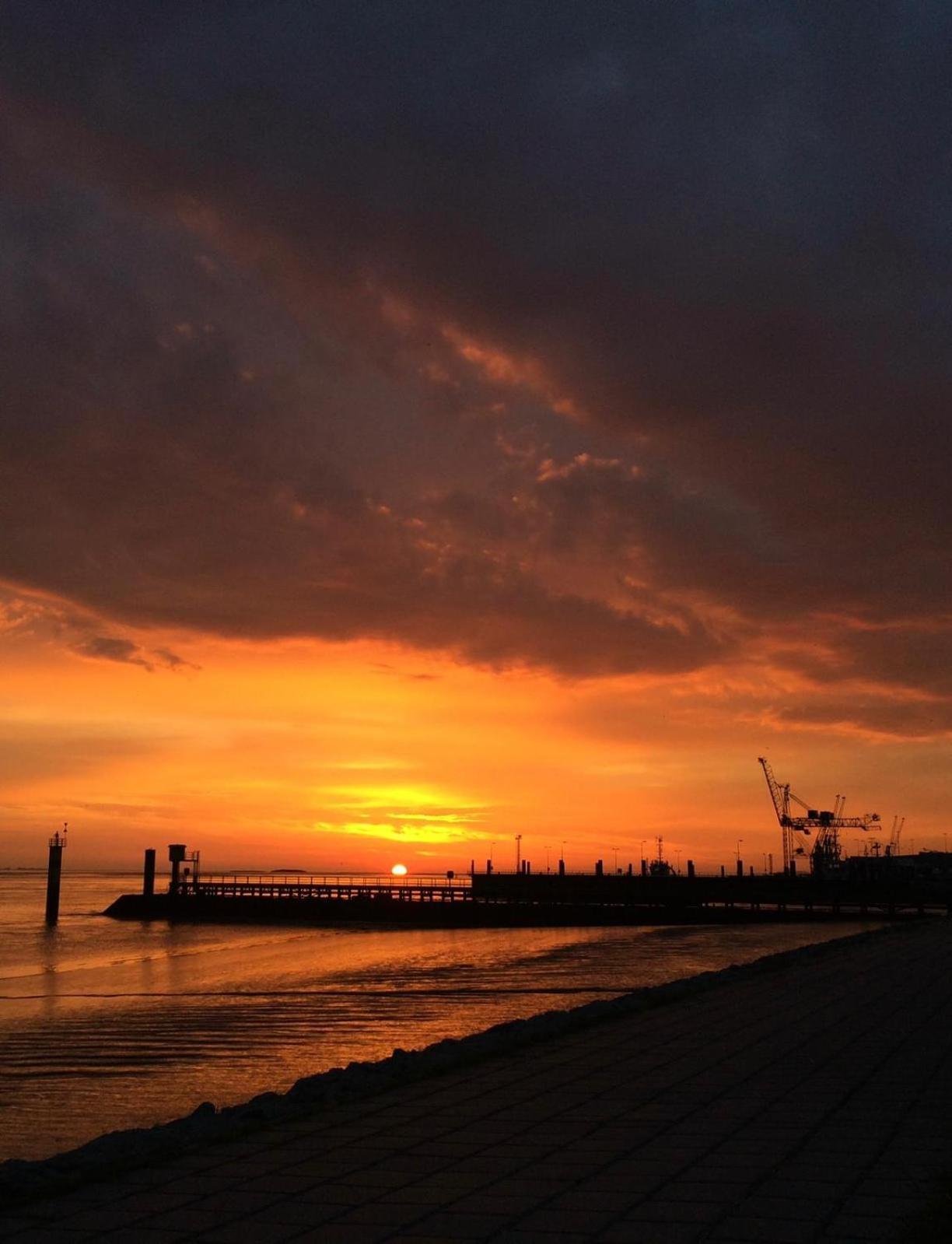 Moebeliertes Wohnen Auf Zeit Am Yachthafen Apartment Bremerhaven Luaran gambar